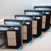 Caricabatteria ad energia solare per smartphone