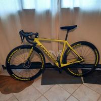 Bicicletta Cannondale Synapse Disc.