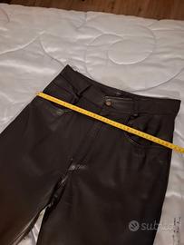 Pantaloni in vera pelle nera vintage