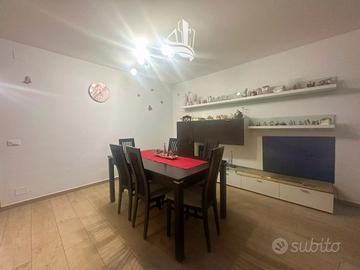 Quadrilocale con cantina a Varna