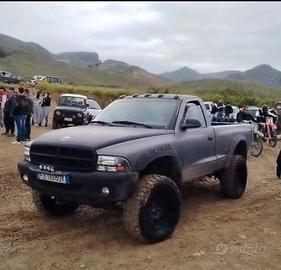 Dodge Dakota magnum americano 4x4
