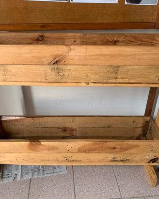 Fioriera in legno di riciclio