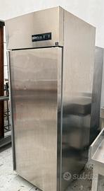 Armadio Frigo Freezer 700L.
