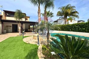 Porzione di villa - Campofelice di Roccella