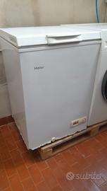 freezer capiente colore bianco