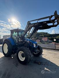 Trattore New holland T5 115 ELETTROCOMAND