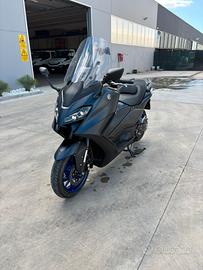Yamaha T-Max 560