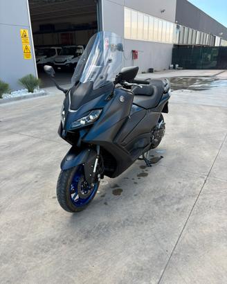 Yamaha T-Max 560