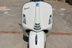 Vespa GTS 300 Super HPE/ABS