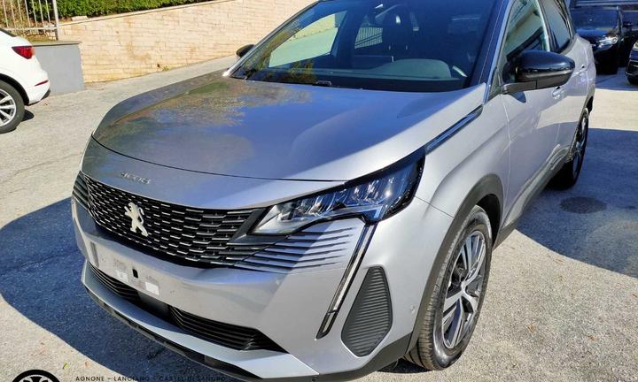 PEUGEOT 3008 PureTech Turbo 130 S&S Allure Pack