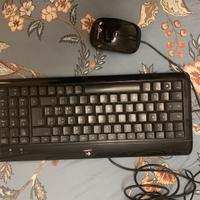 Tastiera e mouse con cavo funzionanti logitech