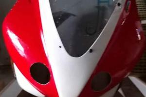 carenatura  yamaha R1.