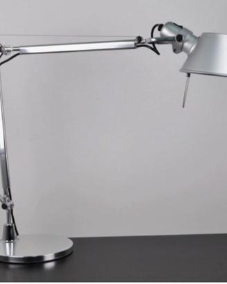 Lampada da tavolo Artemide
