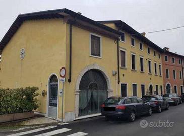 Immobile in asta di 144 m² con 3 locali e box auto
