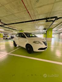 Lancia Ypsilon TwinAir Metano