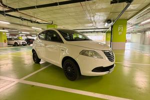 Lancia Ypsilon TwinAir Metano