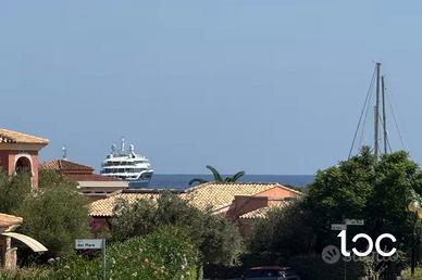 Villino con piscina al centro di san teodoro