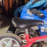 Bicicletta chicco e decathlon senza pedali