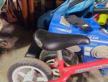 Bicicletta chicco e decathlon senza pedali