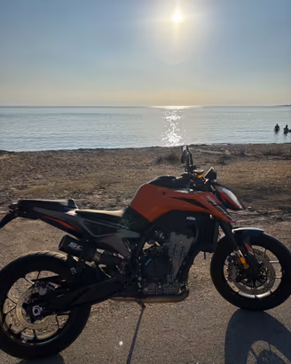 Ktm duke 790