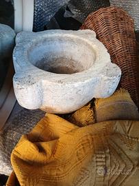 mortaio in pietra