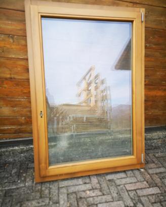 Finestra in Abete tinta noce
NUOVA