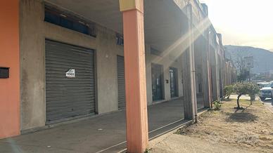 Guspini - Magazzino C/6 in zona Is Boinargius