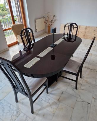 tavolo da pranzo in stile inglese con sedie 