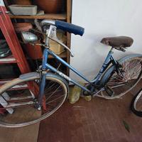 3 biciclette anziane