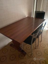 Tavolo in legno