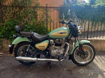 Royal Enfield Meteor 350 Aurora Green