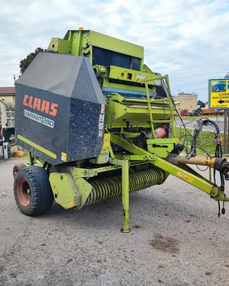 Rotopressa Claas Variant 280 nera