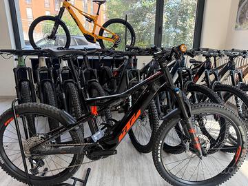 KTM Macina Kapoho 7971 taglia XL