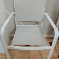 Sedia in alluminio con braccioli 