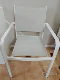 Sedia in alluminio con braccioli 
