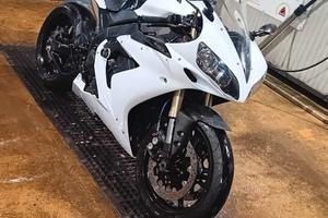 YAMAHA R1 2007 