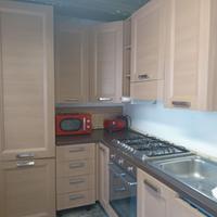 Cucina completa di elettrodomestici