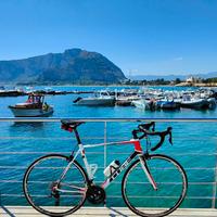 Bici da corsa Cube Agree GTC Pro 105 per MTB