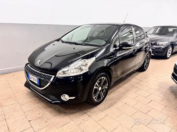Peugeot 208 1.2 82 Cv 5P. Allure 94.000 Km - 2015