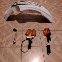 PEZZI CAGIVA ELEFANT 125-200:Freccia Parafango  