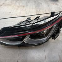 Faro anteriore sinistro golf 8 gti