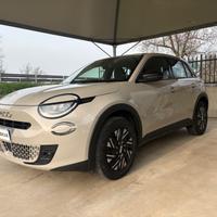 FIAT 600 IBRIDA AUTOMATICA PRONTA CONSEGNA
