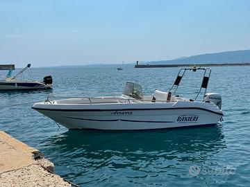 Ranieri azzurra con motore Honda 40 4 tempi