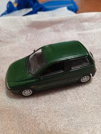 modellino 1/43 Ypsilon 10 verde scuro 