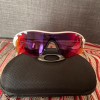 Oakley Radarlock