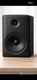 Mackie mr8
