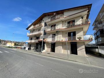 Locale commerciale a quarto