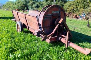 Rimorchio Spandiletame ANNOVI