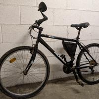 [VENDUTA] bicicletta MTB rockrider five.zero