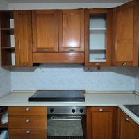 Cucina angolare in legno